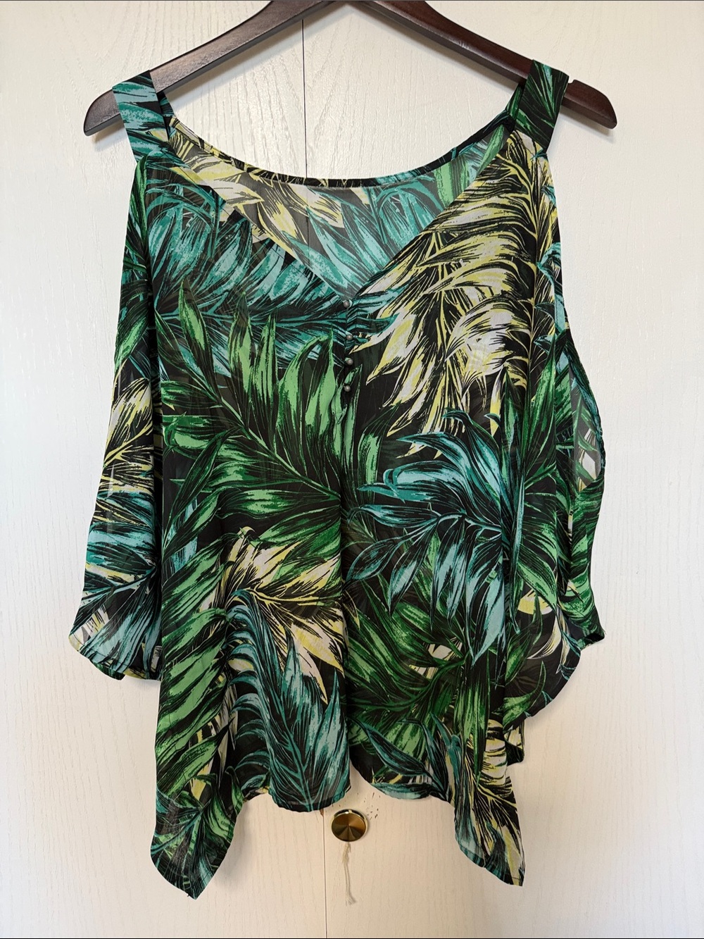 Jessica Simpson Green Tropical Cold-Shoulder Blouse
